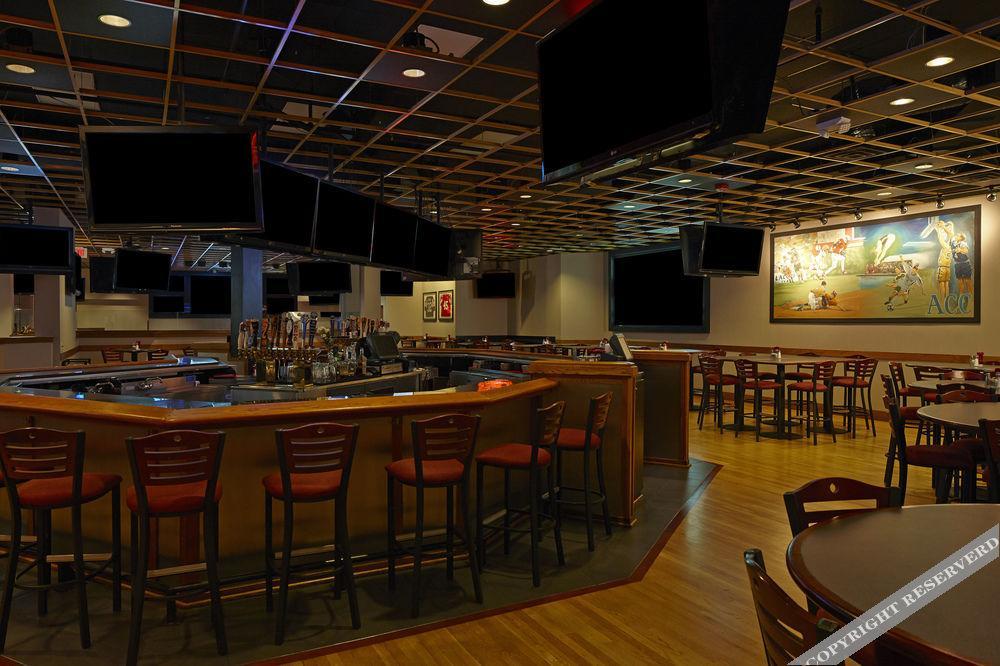 מלון Hilton Raleigh North Hills מראה חיצוני תמונה